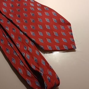 Meeting Street Elegant Red and Blue Geometric Men's Tie
